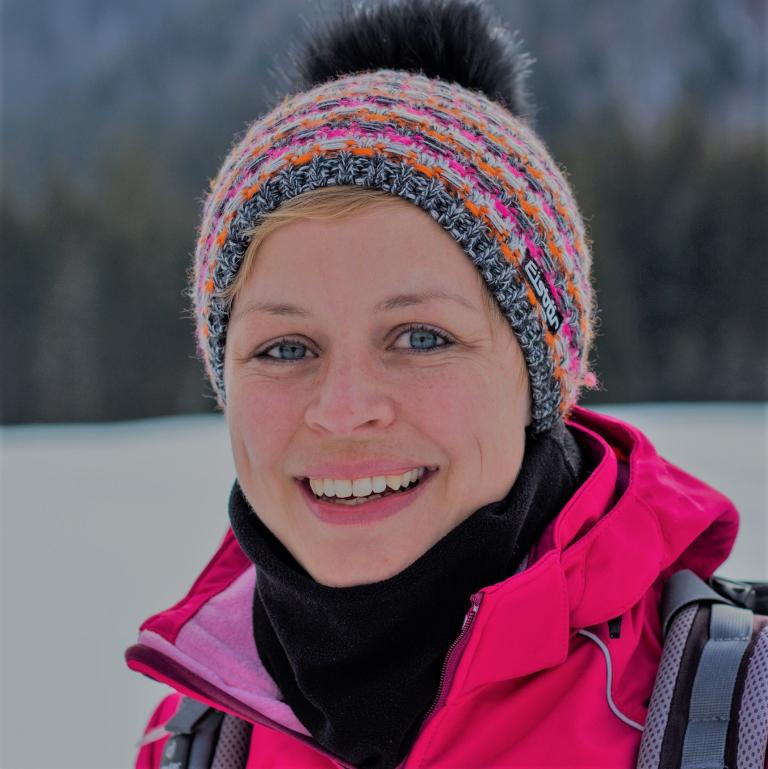 SCHNEESCHUH Akademie Guide Caroline