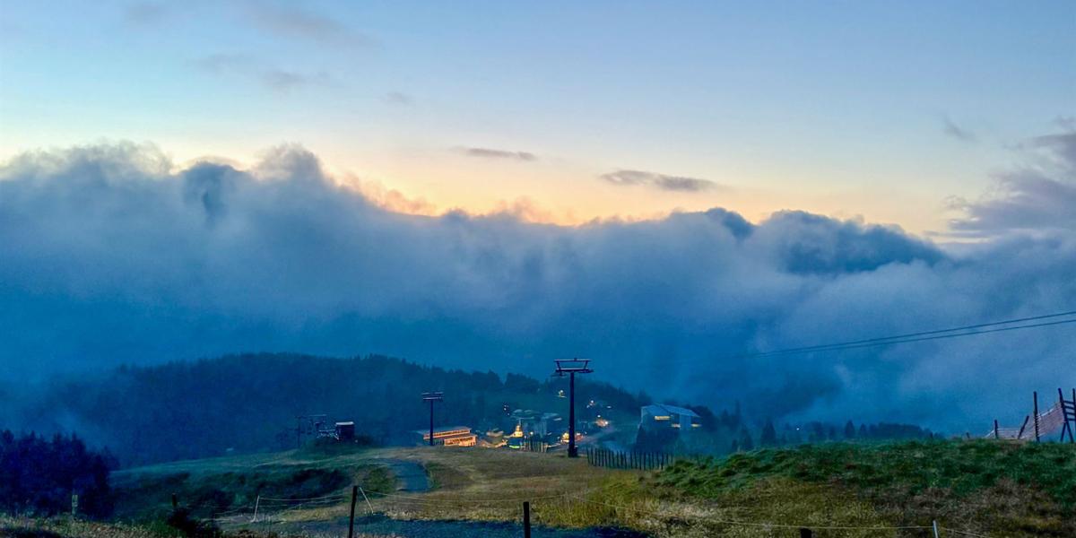 Sonnenaufgang am Feldberg mit Nebel