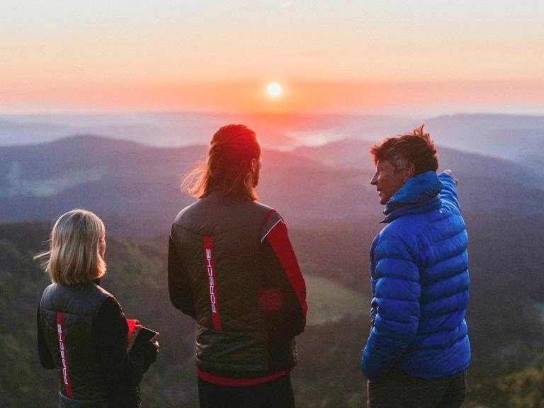 Sonnenaufgangswanderung im Schwarzwald mit Frühstück für Gruppen